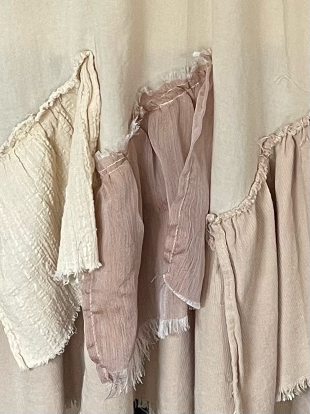 Oli & Hali Mixed Media Boho Distressed Ruffle Shacket Jacket Beige Pink Sz XL - Picture 2 of 8